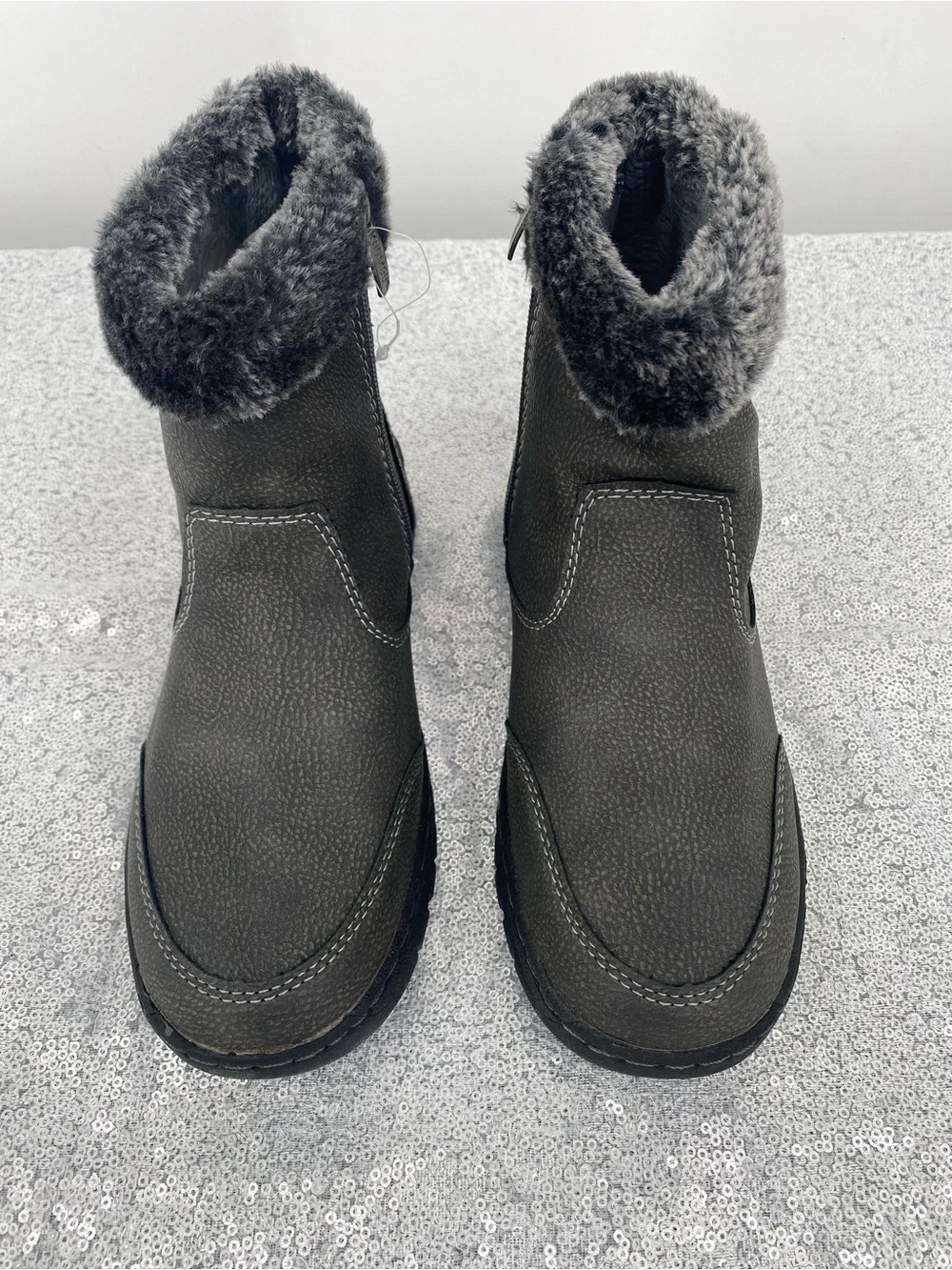Khombu Addison All-weather Women's Boots Grey Size 7 New